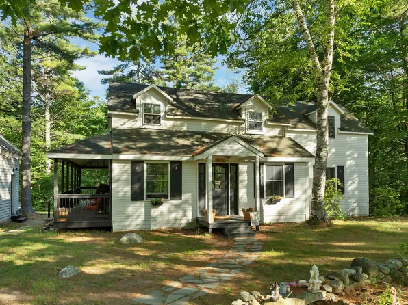 2 Kehonka Hill Road, Wolfeboro, NH 03894