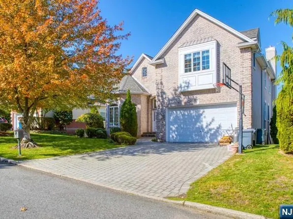270 Marietta St, Englewood Cliffs, NJ 07632