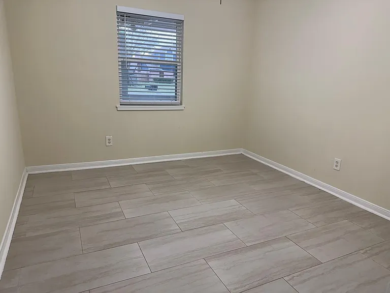 10302 Lybert Rd — Photo 5