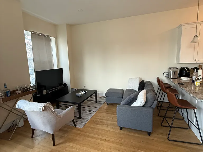 877 Beacon St #1A — Photo 17
