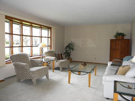 4th image of 2244 Jonquil Pl
