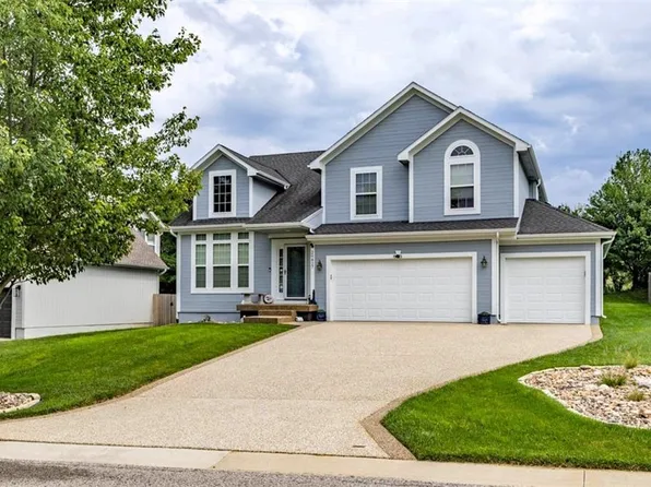 20827 W 102nd St, Lenexa, KS 66220