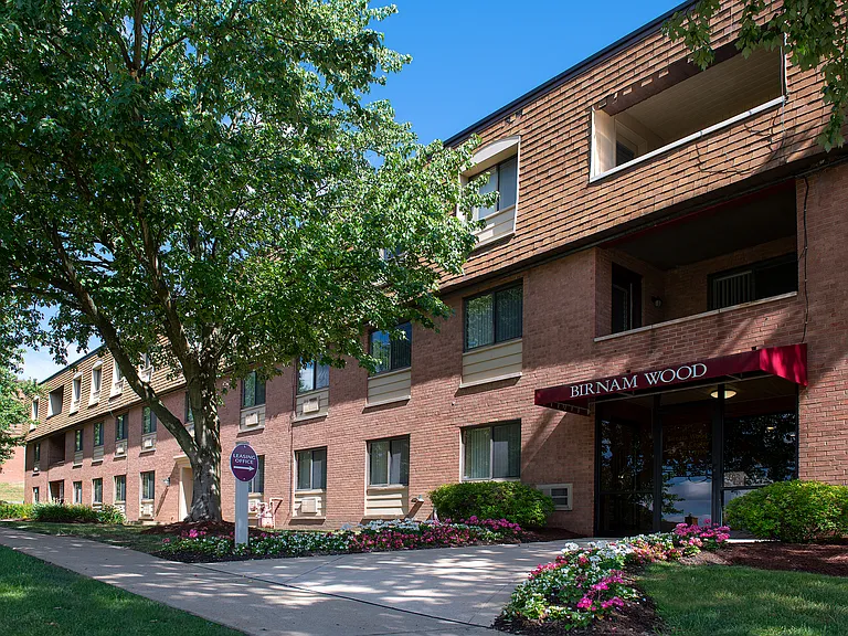 Monroeville Apartments at Birnam Wood — Photo 13