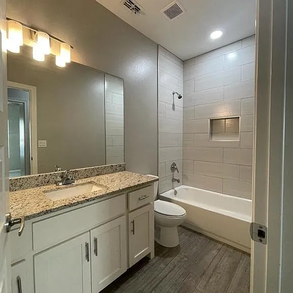 404 S Retama Ln #2 — Photo 8