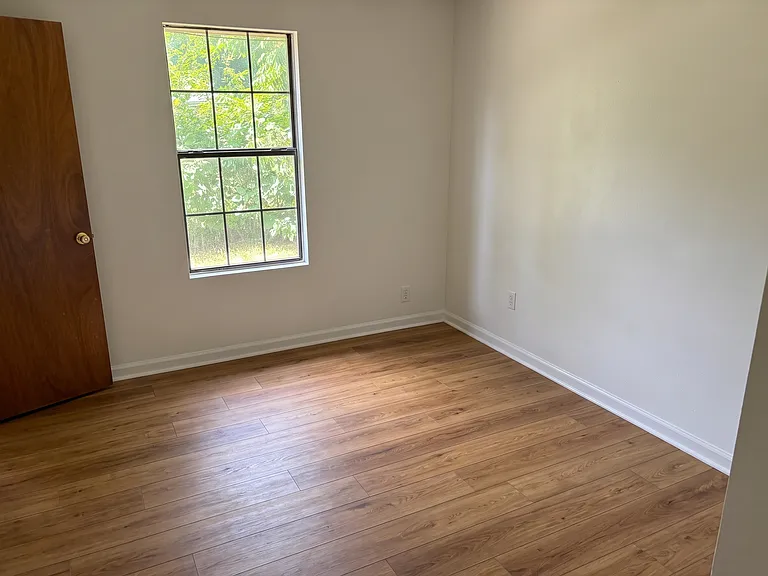 640 Leath St — Photo 13