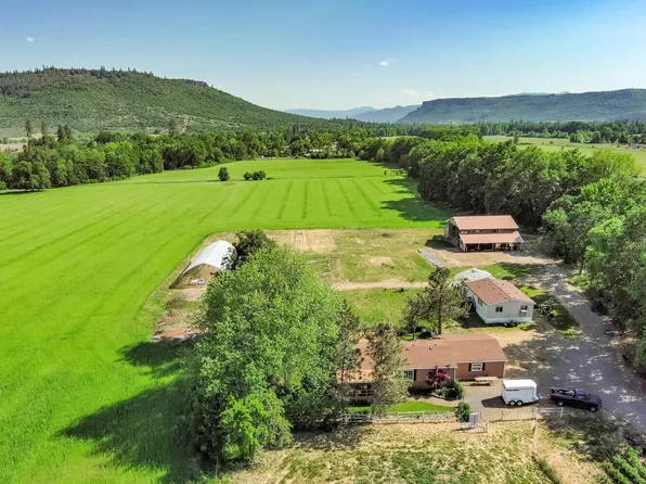 10710 Meadows Rd, White City, OR 97503
