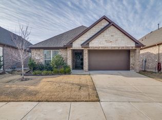 4215 Bullock Ln, Forney, TX 75126