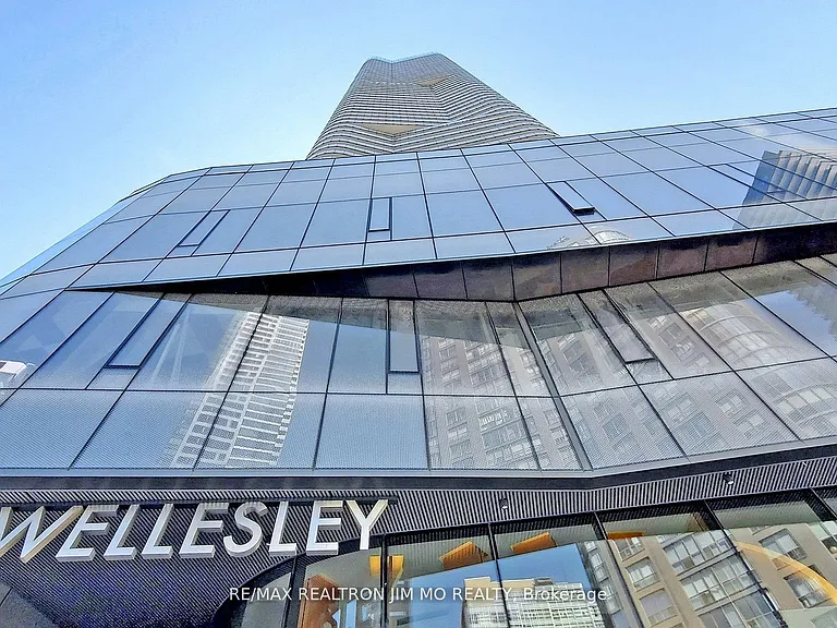 11 Wellesley St W #5510 — Photo 7