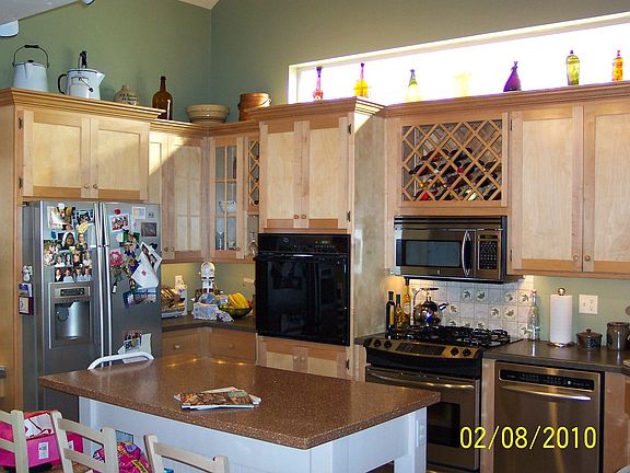 Kitchen, island, SS appliances
