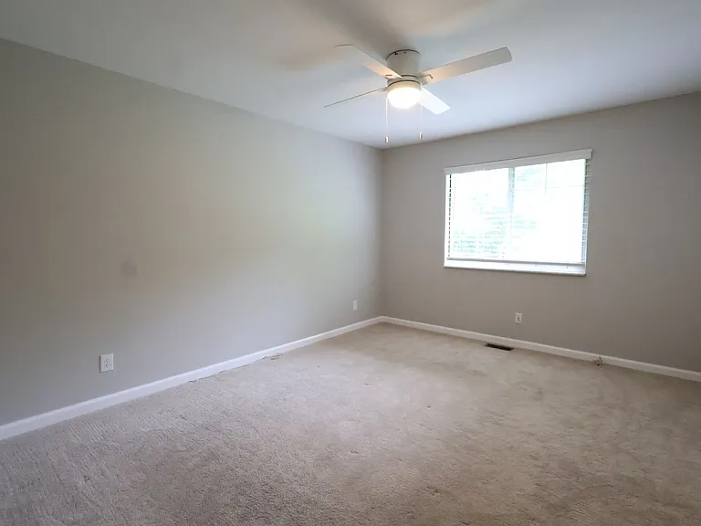 622 Rustic Valley Dr — Photo 25