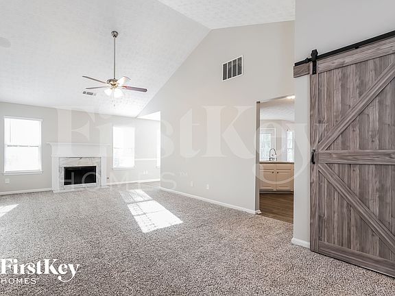 3rd image of 5321 Regency Lake Ct