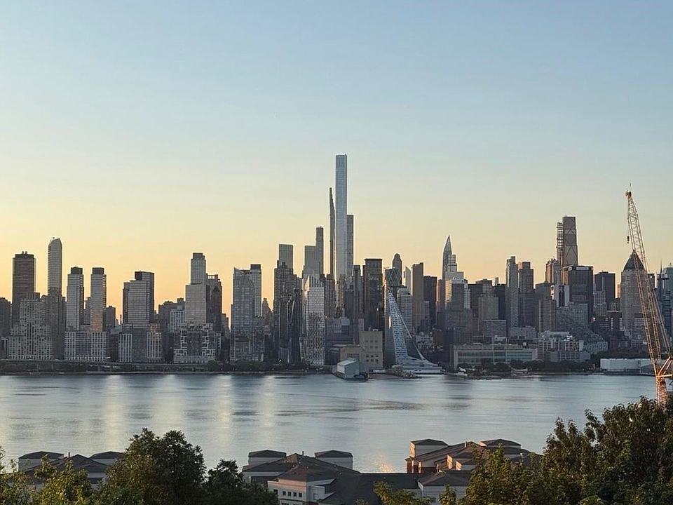 1st image of 5409 Boulevard East #2