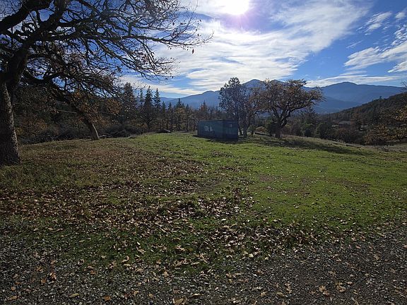 4th image of 1652 China Gulch Rd