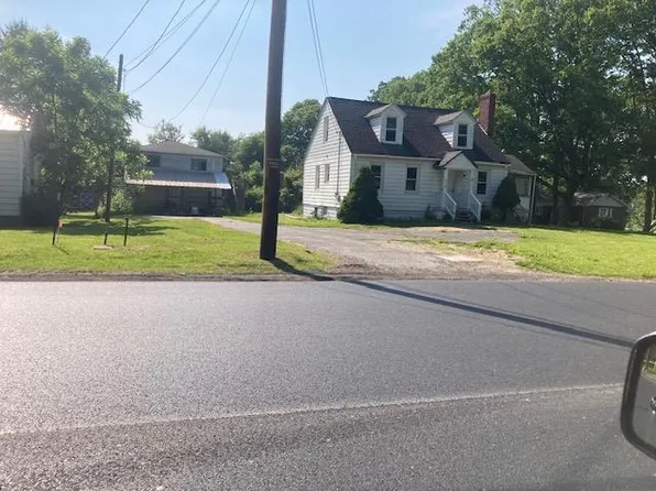 118 Flat Top Rd #422, Shady Spring, WV 25918