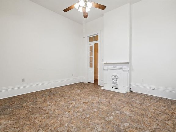 2nd image of 2325 Josephine St