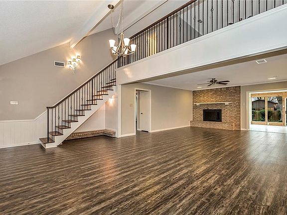 4th image of 204 Ashe Bend Dr