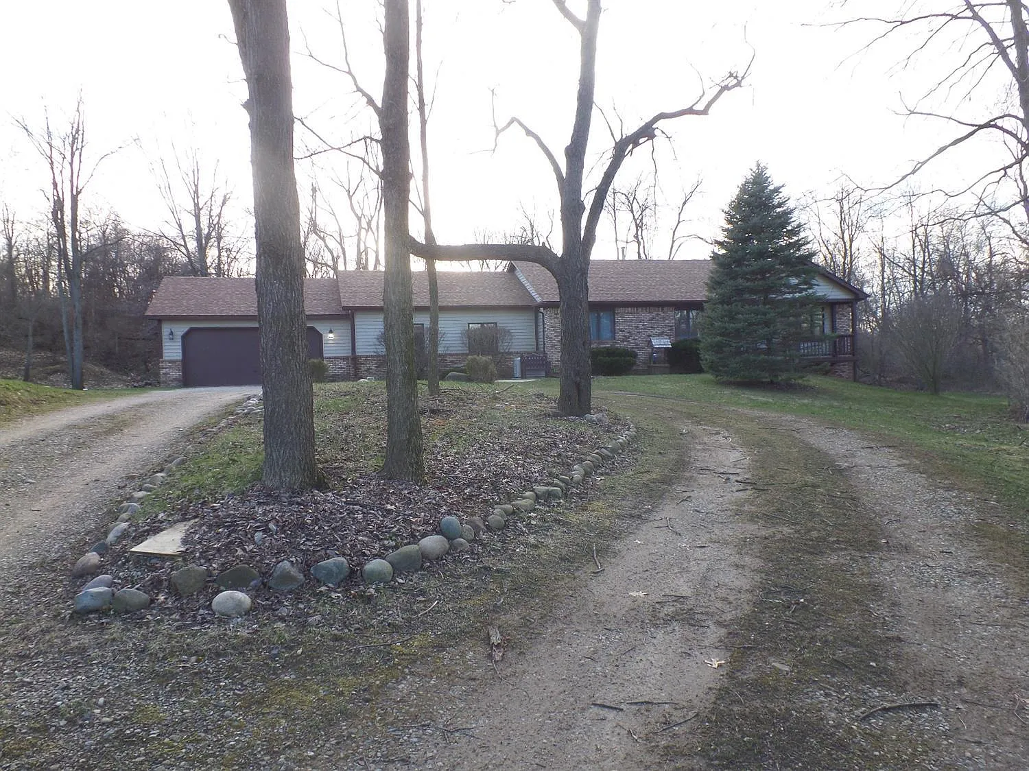 30 S Sashabaw Rd photo 1
