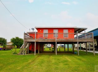 1032 Selwyn Rd, Crystal Beach, TX 77650