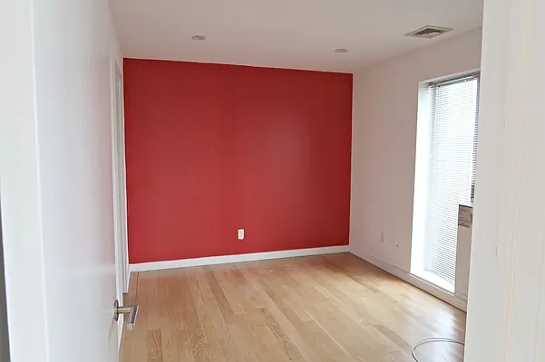 Rented by MNS | media 1