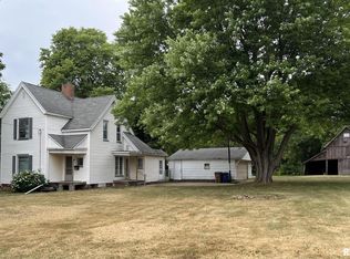 1024 W Division St, Galva, IL 61434