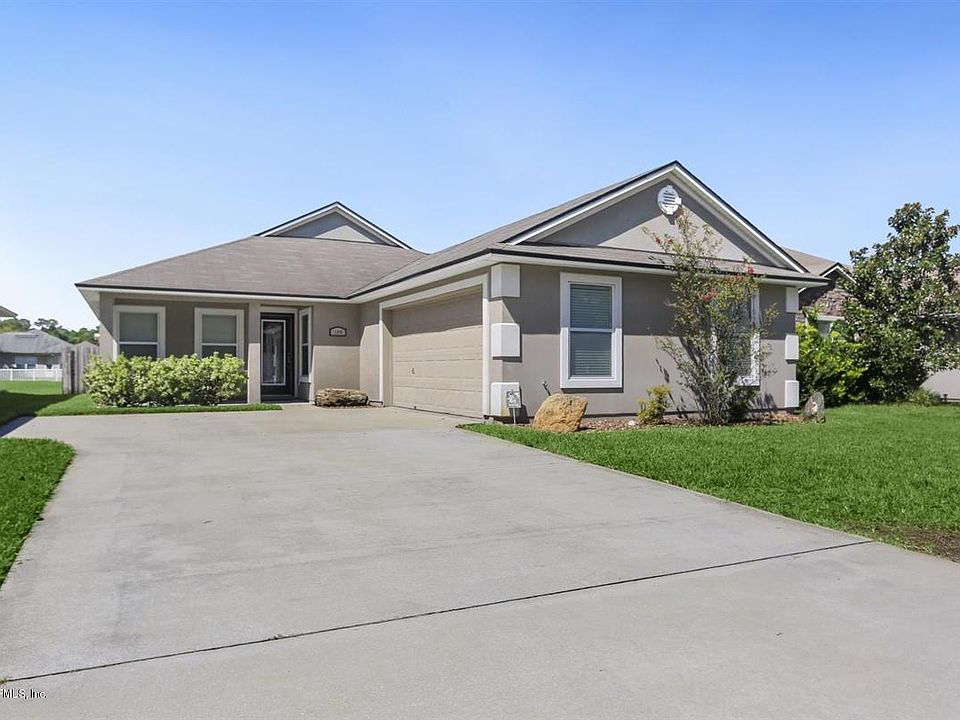 1st image of 12091 Hayden Lakes Cir