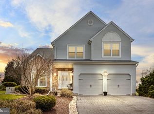 966 Meadow Glen Rd, Warminster, PA 18974