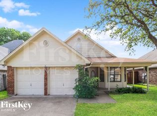 6404 Woodcreek Trl, Fort Worth, TX 76179