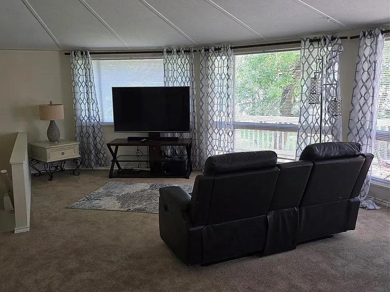 275 Sam Houston Loop — Photo 12