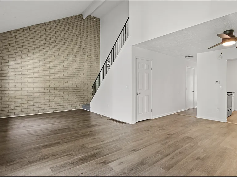 Terrace Villas Townhomes — Photo 33