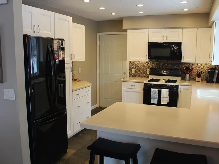 4900 Independence St — Photo 15