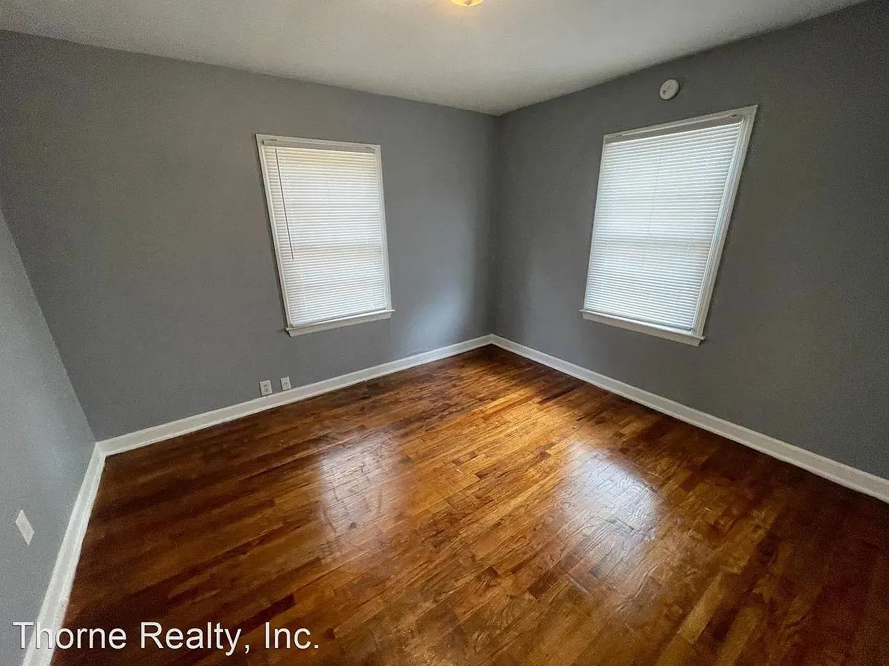 1308 Poplar St — Photo 3