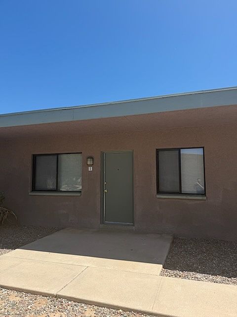 1st image of 1518 E Hedrick Dr #C8af4babd