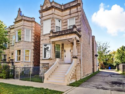 3851 W Lexington St, Chicago, IL, 60624