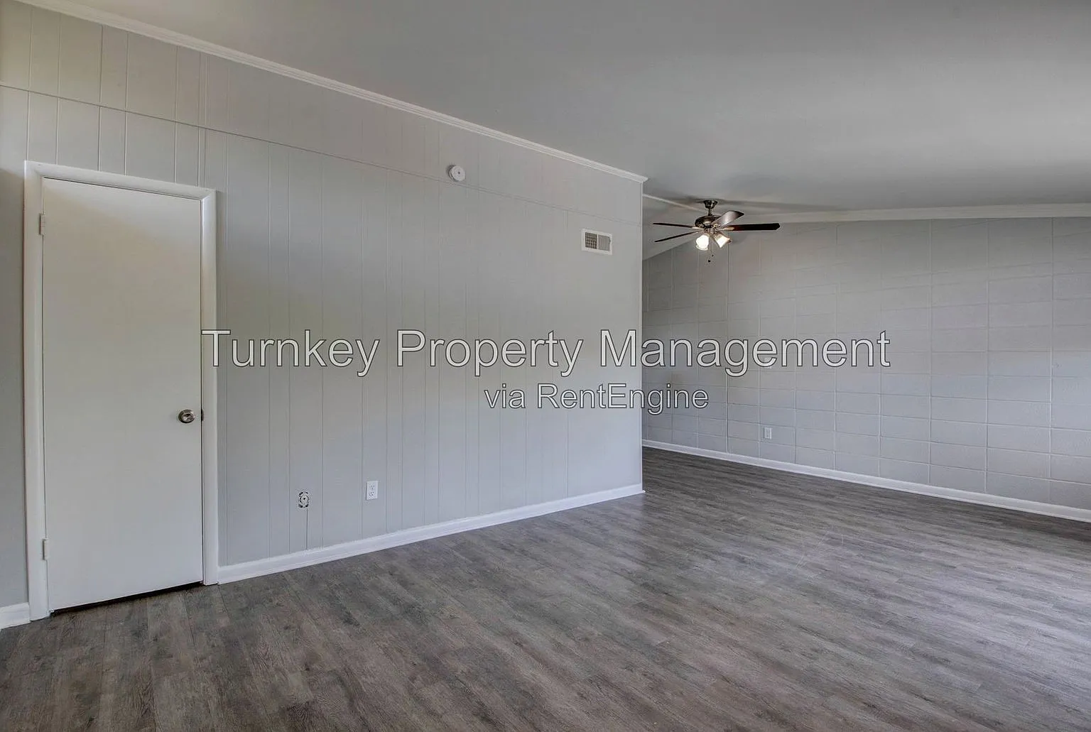 4700 Lynn Ln — Photo 3