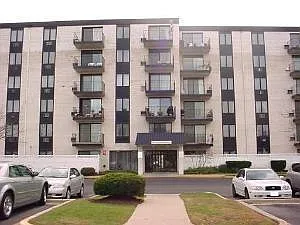 9118 W Elmwood Dr APT 1F photo 1