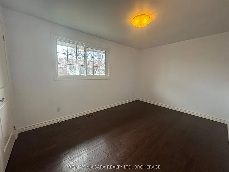 5852 Frontenac St #8 — Photo 11