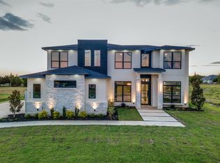 413 Whispering Way, Red Oak, TX 75154