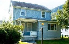 1st image of 40 Begonia Ln