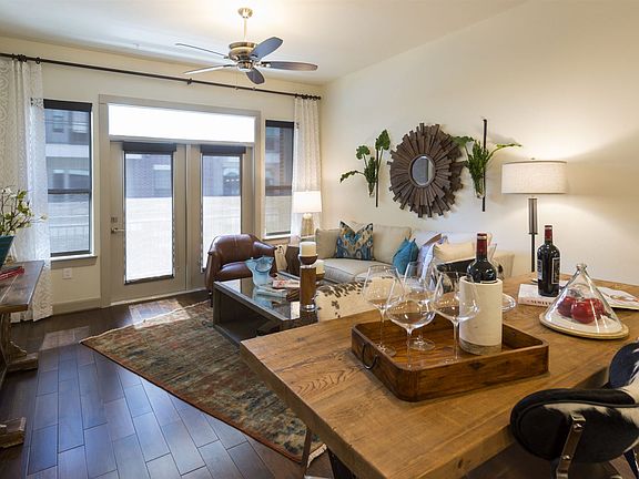 19-5151Models0129-2250x1500