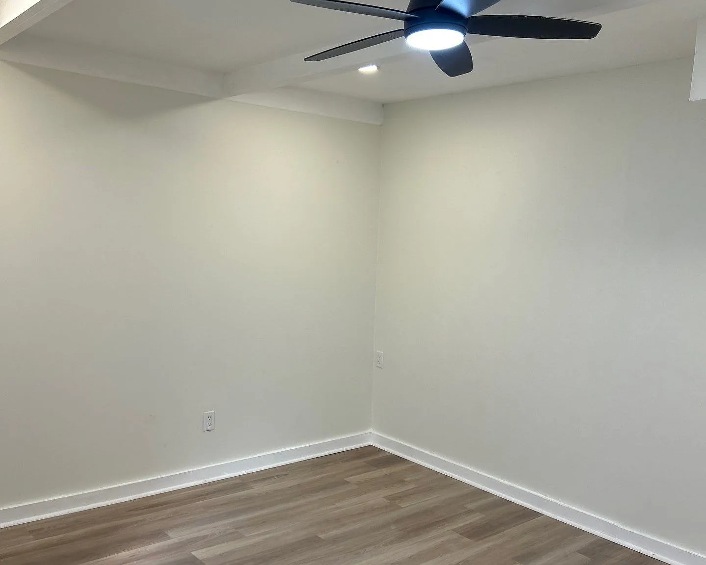 3 bed, 1299 sqft, $3,148 — Photo 3