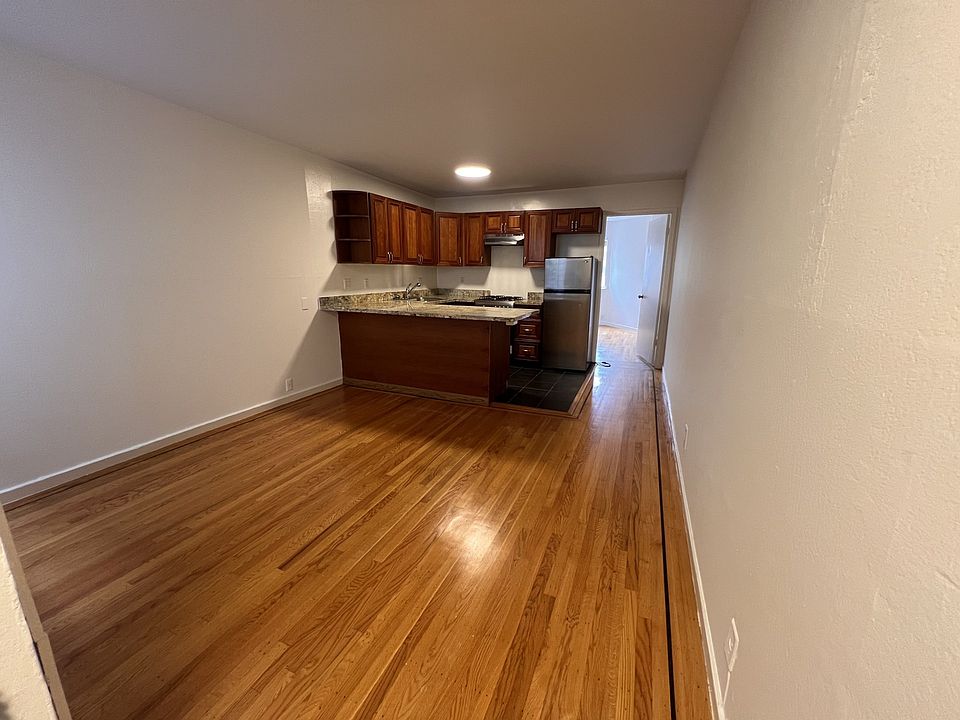 1st image of 121 Broderick St APT 9