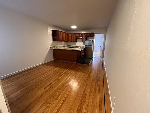 121 Broderick St #9 Photo 1