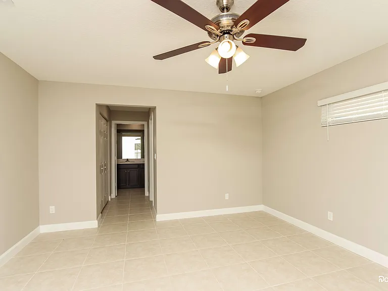 2110 Watkins Rd SE — Photo 7