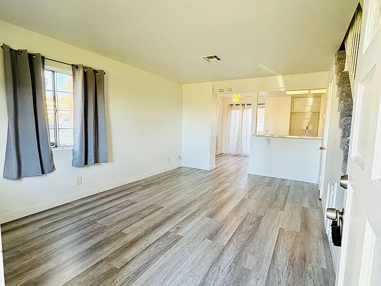 1250 W Linden St #1 — Photo 7