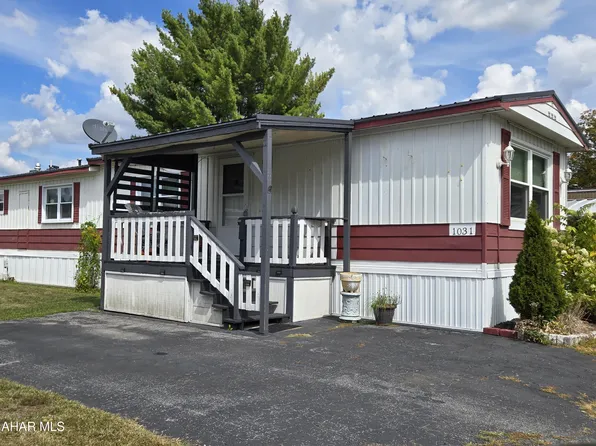 1031 Rosewood Dr, Altoona, PA 16601