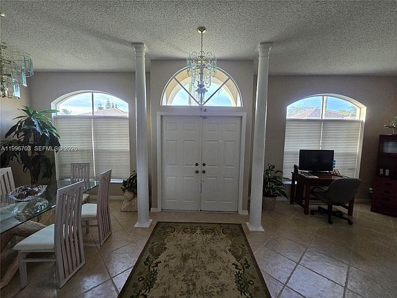4th image of 18340 NW 10th St