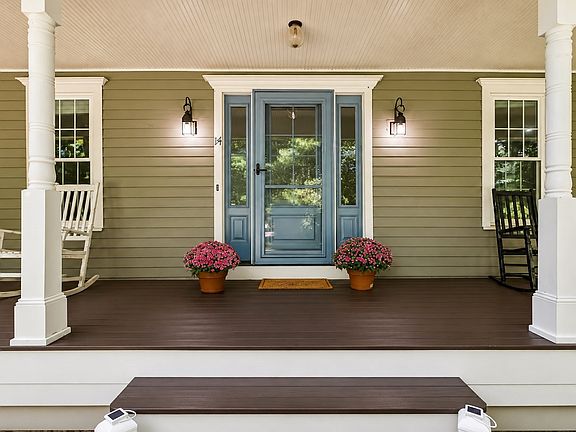 4th image of 14 Cedar Ridge Ln