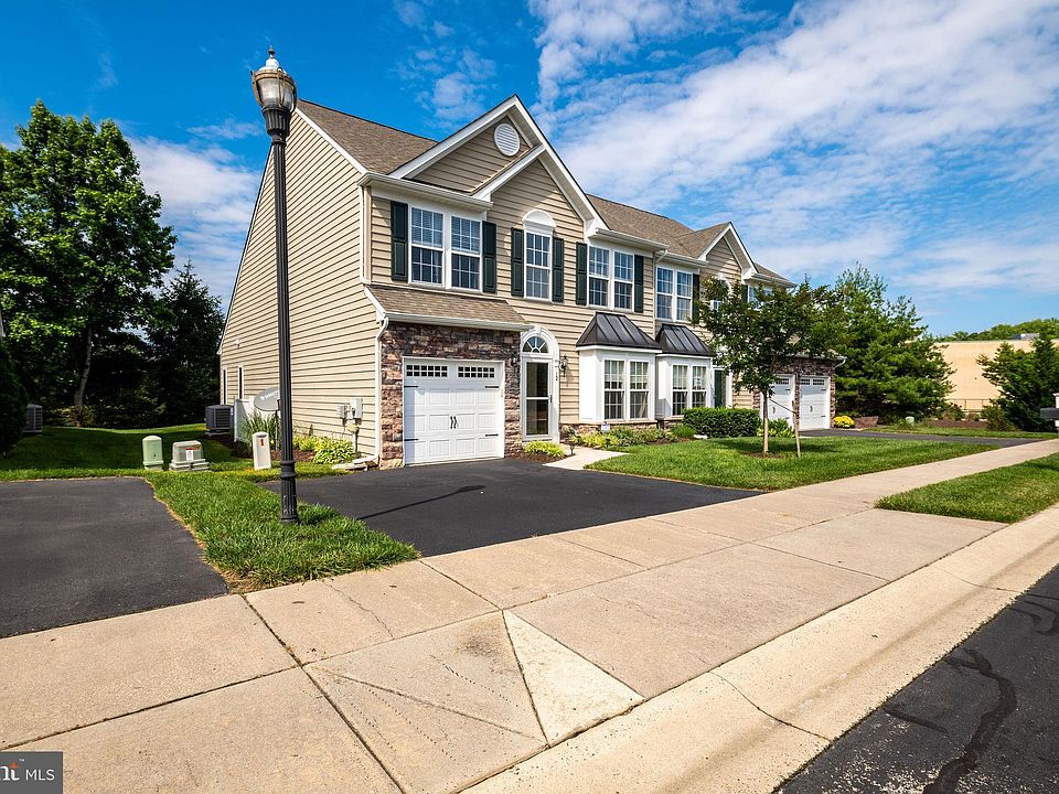 1st image of 12 Juniper Ct #63