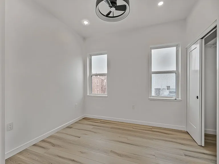 621 Florida Ave NW #301 — Photo 8