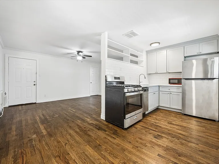5102 Academy — Photo 23
